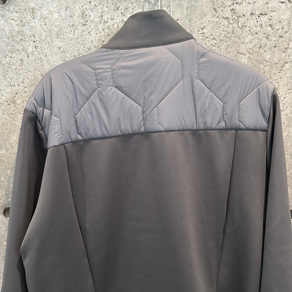 NWOT. J. Lindeberg Men's Quilt Hybrid Jacket AMOW07063 - Picture 5 of 6